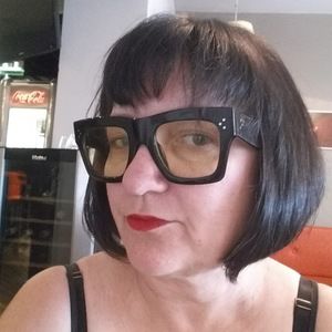 Meet your Posher, Elle